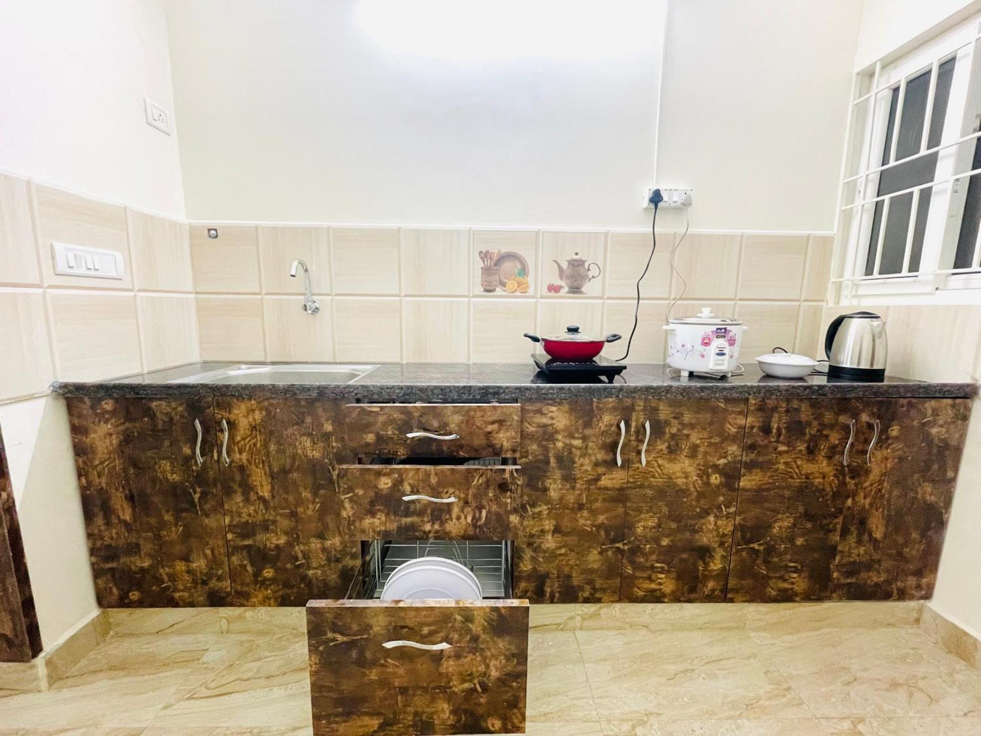 Pearl Stays, Tirupathi Тирупати Екстериор снимка