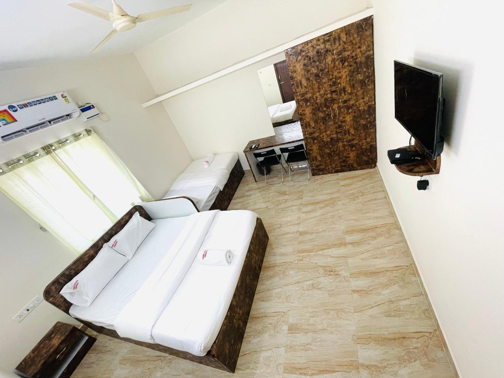 Pearl Stays, Tirupathi Тирупати Екстериор снимка